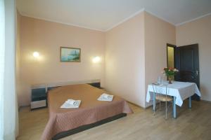 Gallery image of Altera Guest House in Popovka