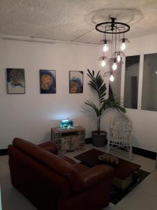Istumisnurk majutusasutuses Hello Guest House