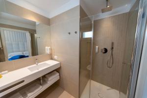 A bathroom at Hotel Fedora Riccione
