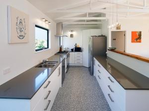Gallery image of Island Time - Onetangi Holiday Home in Onetangi