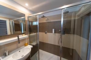 A bathroom at Hotel Fedora Riccione