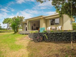 Photo de la galerie de l'établissement On The Green - Pauanui Holiday Home, à Pauanui