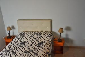 Postel nebo postele na pokoji v ubytování Cabañas de Montaña El Barranco + 123 fotografií