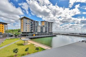 Gallery image of Darwin Waterfront Luxury Apartment in Darwin