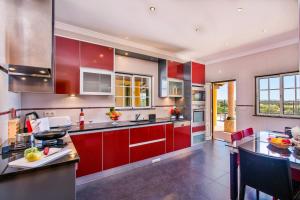 Gallery image of Villa Nincha - Heated Pool - Free wi-fi - Air Con in Albufeira