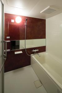 Hotel Imari Aioibashi Bettei的一间浴室