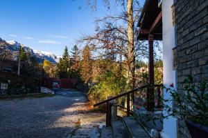 Guesthouse – yleisnäkymä tai näkymä vuoristoon majoituspaikasta käsin