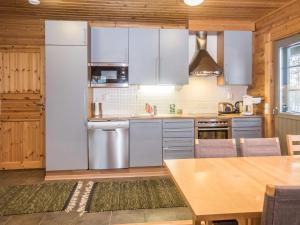 Køkken eller tekøkken på Holiday Home Kotka by Interhome + 11 billeder