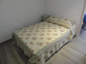 Postel nebo postele na pokoji v ubytování Gite le bagnol un coin de paradis + 17 fotografií