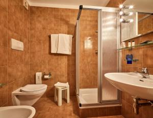 Ένα μπάνιο στο Mountain B&B - La Scalira