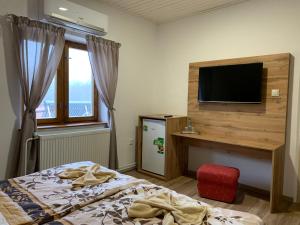 TV a/nebo společenská místnost v ubytování Ranč pod Babicou
