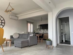 Posezení v ubytování Coralli Pentati 2 "Dimitris Apartments"