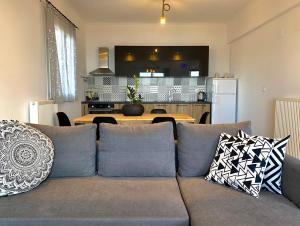 Kuchyň nebo kuchyňský kout v ubytování Coralli Pentati 2 "Dimitris Apartments"