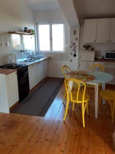 Kuchyňa alebo kuchynka v ubytovaní Apartments Piero