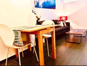 Zdjęcie z galerii obiektu Estudio junto La Nogalera 1 w mieście Torremolinos