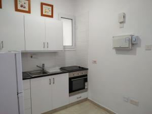 Η κουζίνα ή μικρή κουζίνα στο 1 Bedroom apartment (Fully furnished)