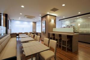 Posezení v ubytování Keio Presso Inn Tokyo Kudanshita