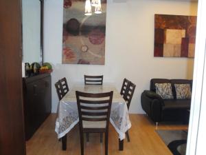 Posezení v ubytování The Oasis Davao Condotel
