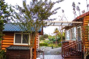 גינה חיצונית ב-Yellow Mountain Homestay