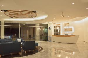 Lobbyn eller receptionsområdet på AVI Pangkor Beach Resort