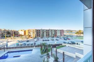 The swimming pool at or close to Apart-rent Apartment Cristall Mar 2º 0058