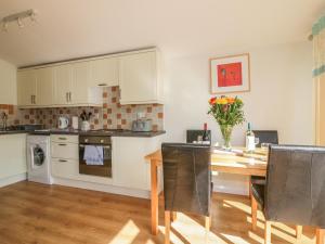 Gallery image of Chalet H4 in St Merryn