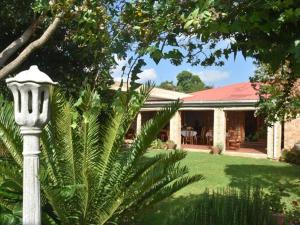 Jardí fora de Siesta B&B Vryheid