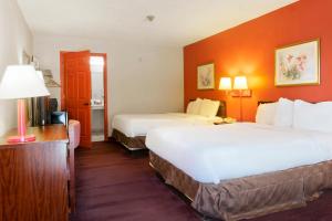 Φωτογραφία από το άλμπουμ του Days Inn by Wyndham Adairsville σε Adairsville +32 φωτογραφίες