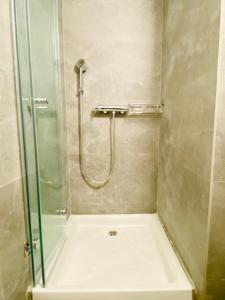 Kúpeľňa v ubytovaní Syntagma Square: Amazing Cozy Studio - Whale