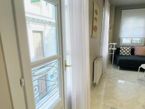 Posteľ alebo postele v izbe v ubytovaní Syntagma Square: Amazing Cozy Studio - Whale