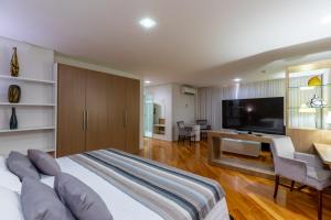 A cozinha ou cozinha compacta de Viale Cataratas Hotel & Eventos