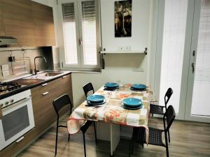 Kuchyň nebo kuchyňský kout v ubytování Casa MaMiDa + 13 fotografií