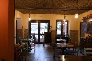 La Locanda del Priore tesisinde bir restoran veya yemek mekanı