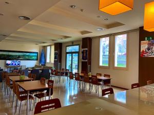 TV a/nebo společenská místnost v ubytování Hotel Berga Park