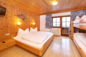 Gallery image of Pension Alpenrose in Maishofen