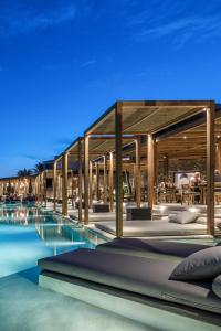 A piscina localizada em Rocabella Mykonos Hotel ou nos arredores