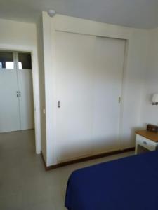 Ένα ή περισσότερα κρεβάτια σε δωμάτιο στο Ocean view apartment in Taurito, Mogan - Top Floor +35 φωτογραφίες