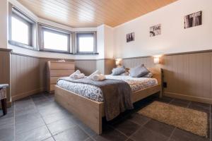 Katil atau katil-katil dalam bilik di Spacious Appartment aan damse vaart @ brugge