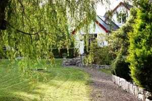 Aed väljaspool majutusasutust An Bruachan B&B