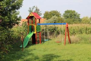 Parc infantil de Favorite Vendégház