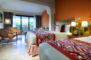 Postel nebo postele na pokoji v ubytování Grand Palladium Colonial Resort & Spa - All Inclusive