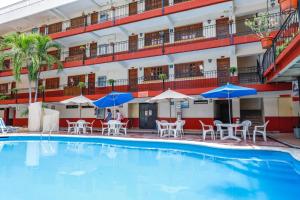 A piscina localizada em Hotel Hacienda María Eugenia Acapulco ou nos arredores