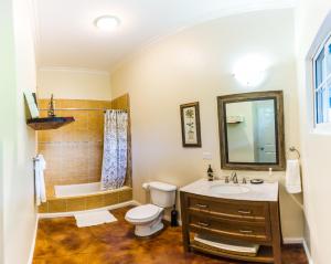 Bagno di Blue Paloma Bed & Breakfast