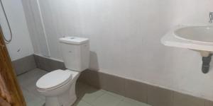Koupelna v ubytování Made Roejas Homestay