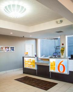 The lobby or reception area at Motel 6-Chilhowie, VA