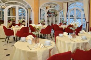 Restaurace v ubytování Hotel Aurbacher Hof GmbH + 11 fotografií