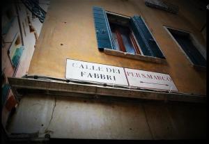 Certifikát, ocenenie alebo iný dokument vystavený v ubytovaní Booking San Marco Apartment