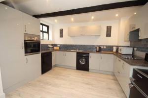 Beautiful Conversion Close To Chester