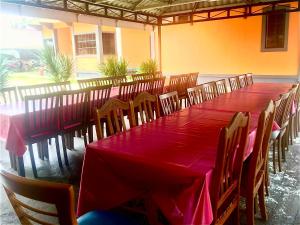 Restoran atau tempat lain untuk makan di Maena Water Chalets