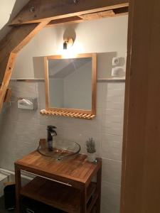 Phòng tắm tại La biche au bois chambres d hôtes